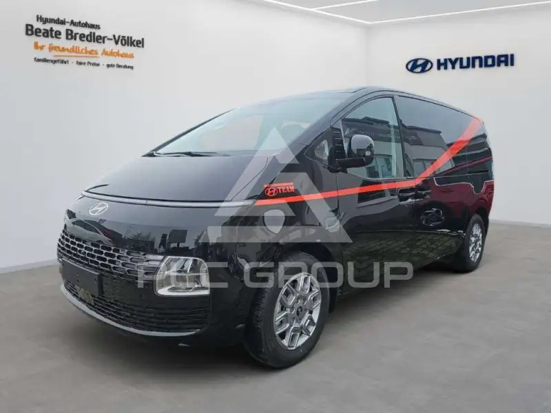 2026 Hyundai Staria