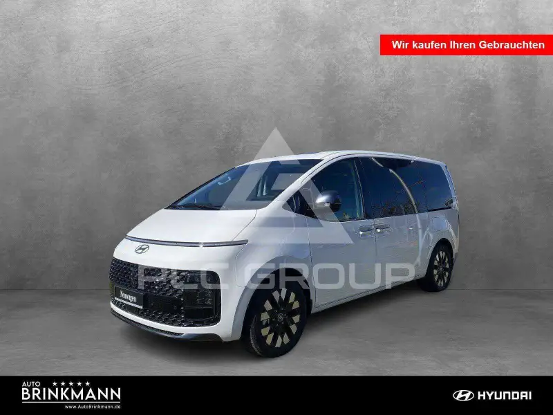 2026 Hyundai Staria