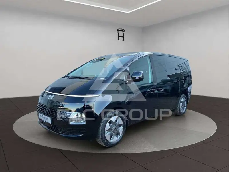 2026 Hyundai Staria