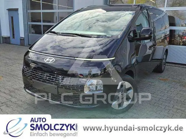 2026 Hyundai Staria