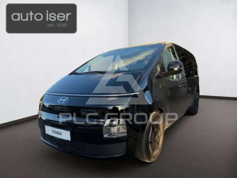 2026 Hyundai Staria