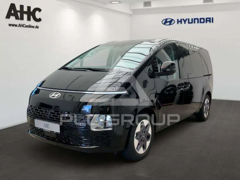 2026 Hyundai Staria