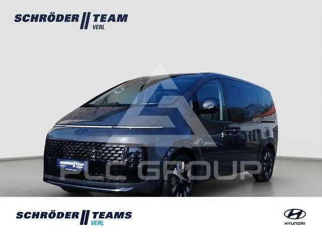 2026 Hyundai Staria