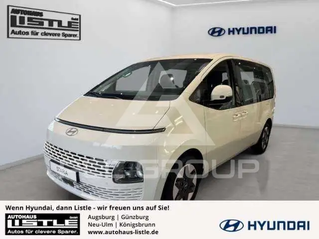 2026 Hyundai Staria