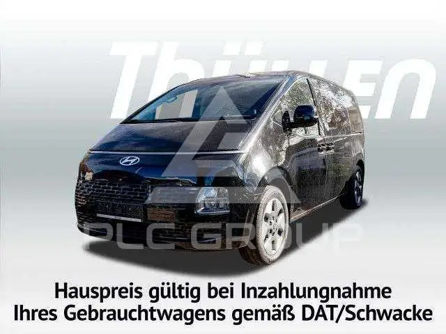 2026 Hyundai Staria