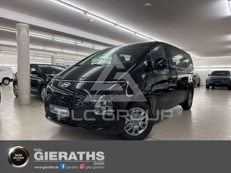 2026 Hyundai Staria