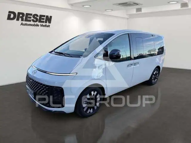 2026 Hyundai Staria