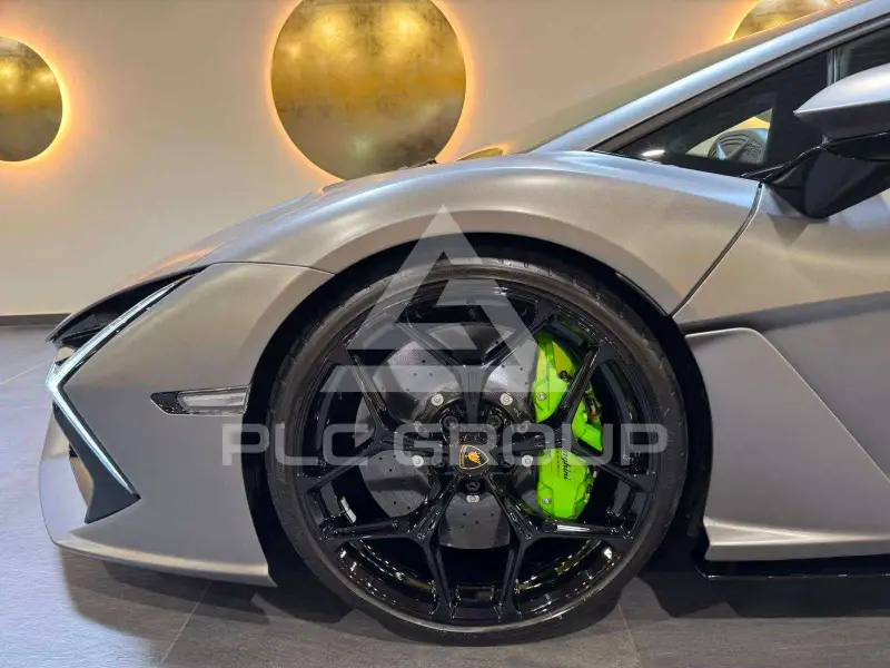 2026 Lamborghini Revuelto