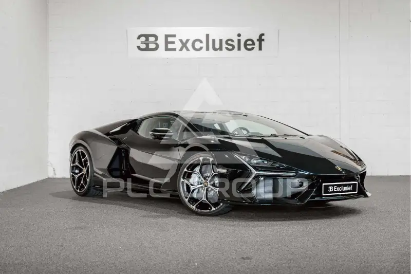 2026 Lamborghini Revuelto