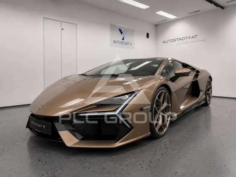 2026 Lamborghini Revuelto