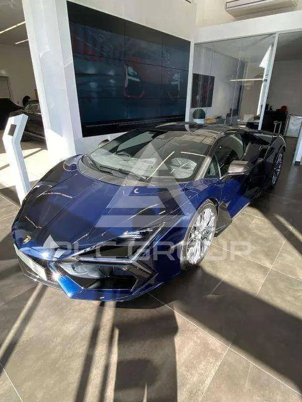 2026 Lamborghini Revuelto