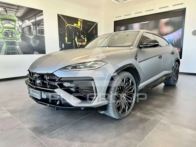 2026 Lamborghini Urus