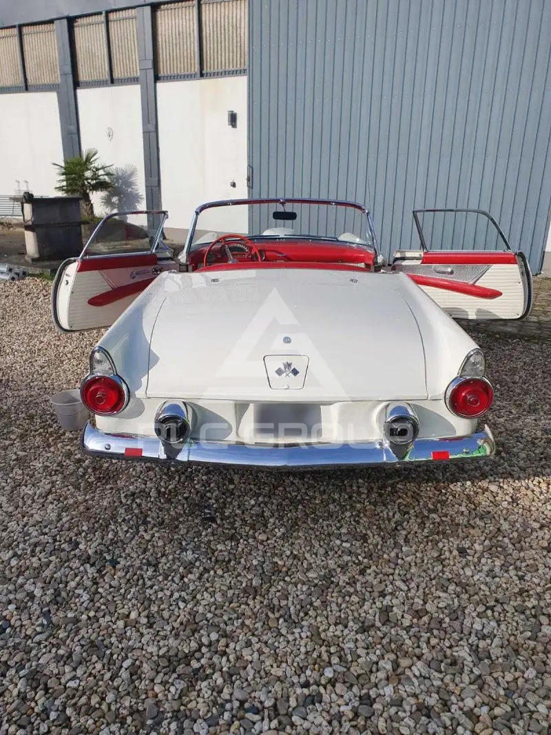 1955 Ford Thunderbird