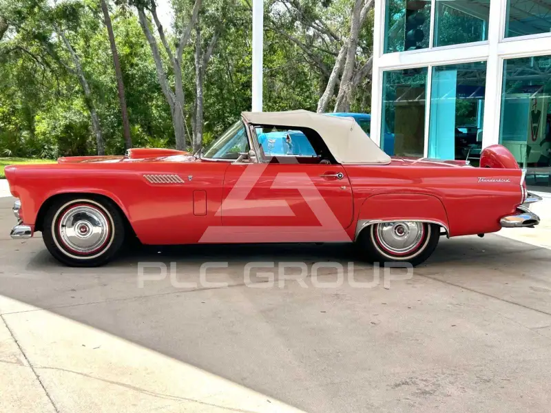 1956 Ford Thunderbird