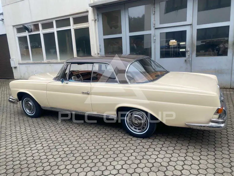 1962 Mercedes Benz 250