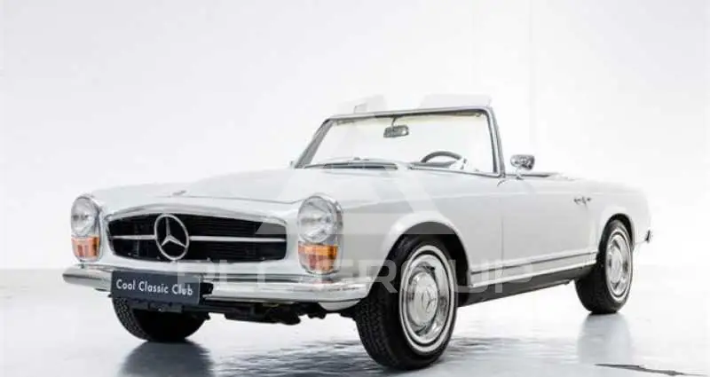 1967 Mercedes Benz 250