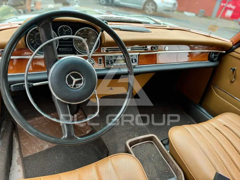 1967 Mercedes Benz 250