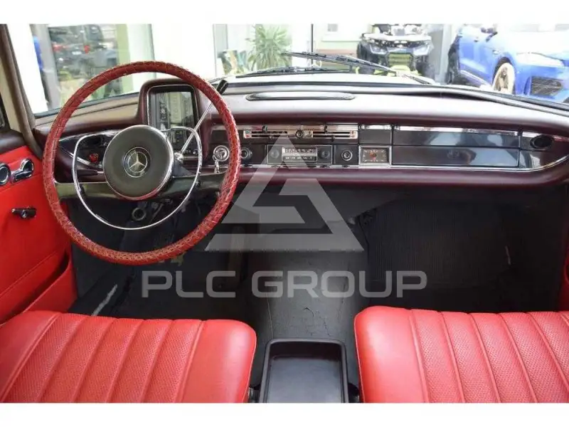 1968 Mercedes Benz 200