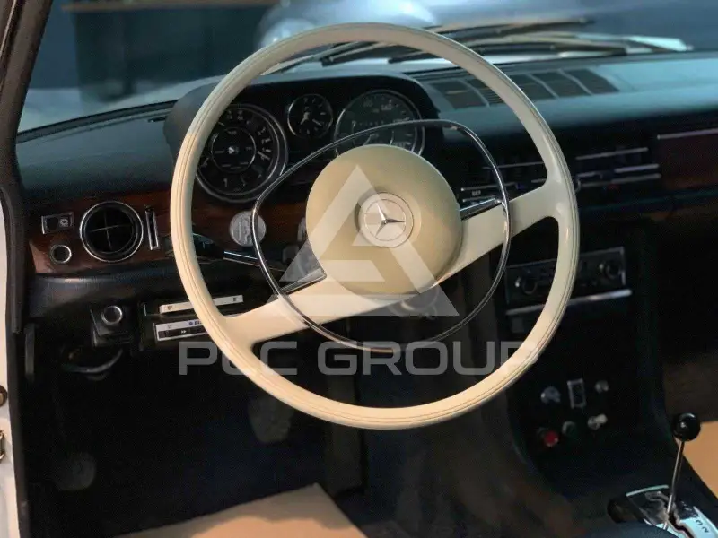 1969 Mercedes Benz 250