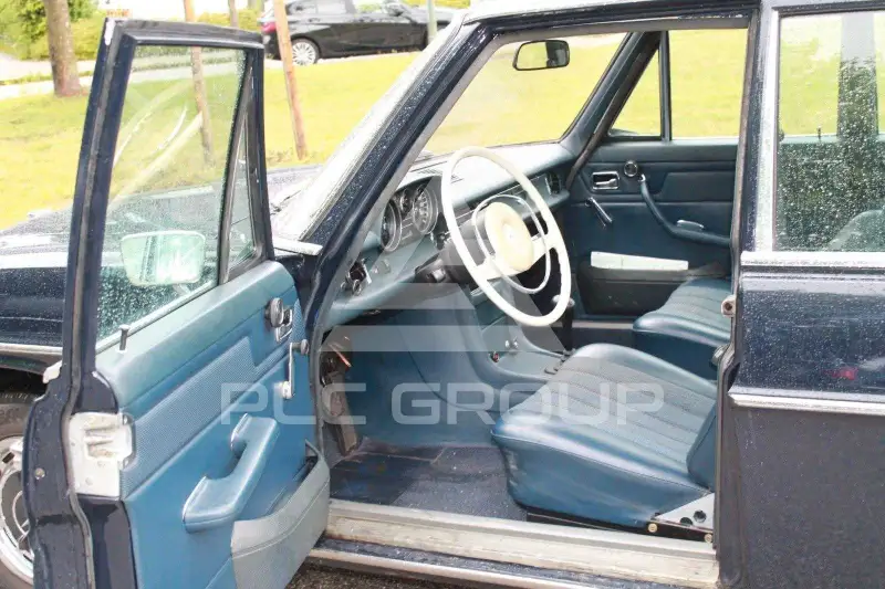 1972 Mercedes Benz 200