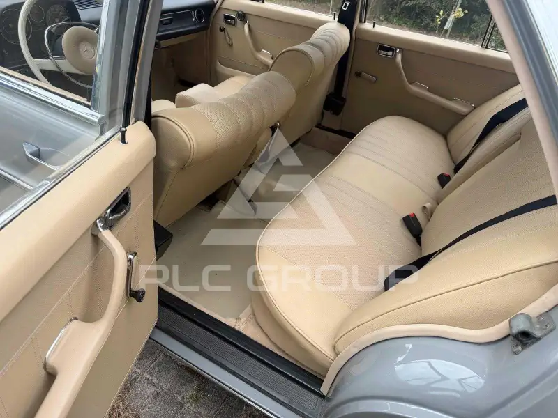1972 Mercedes Benz 250