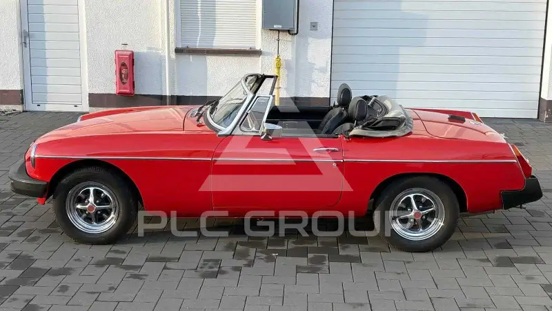1977 MG 