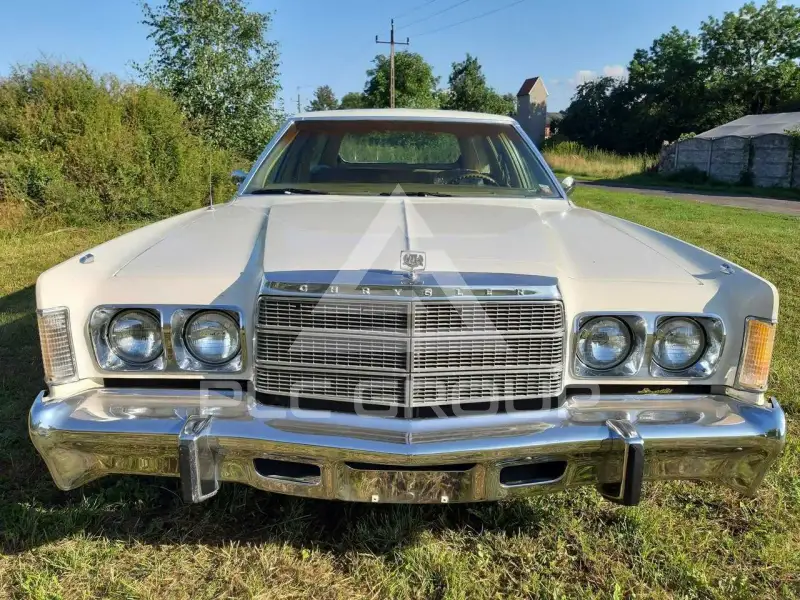 1977 Chrysler TOWN & COUNTRY