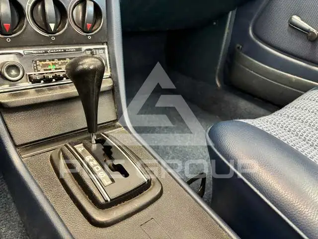 1977 Mercedes Benz 200