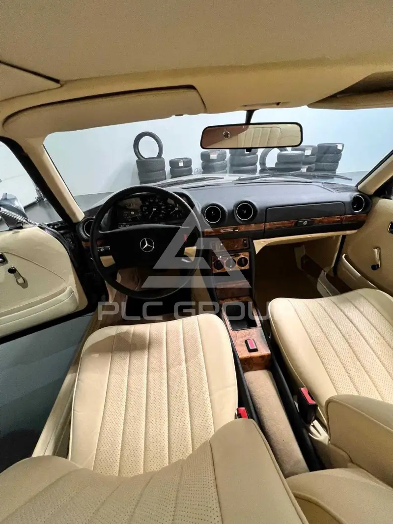 1978 Mercedes Benz 240