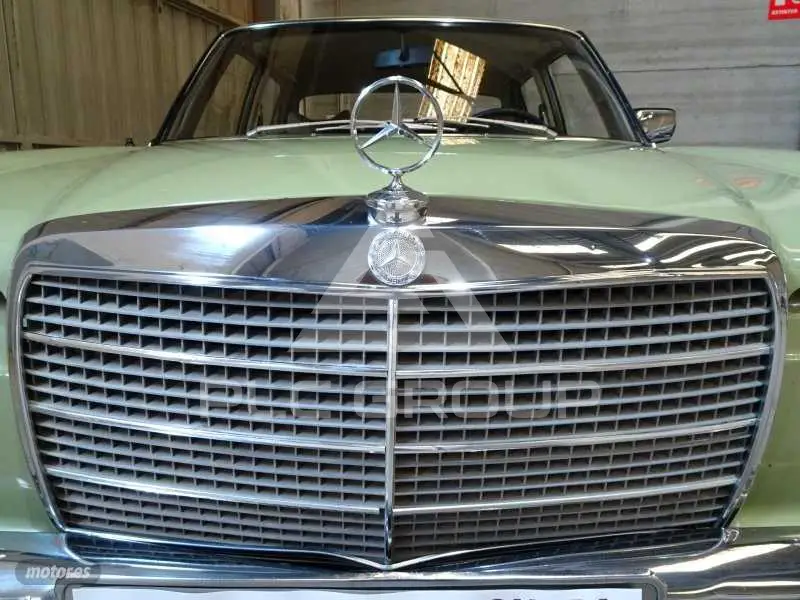 1978 Mercedes Benz 230