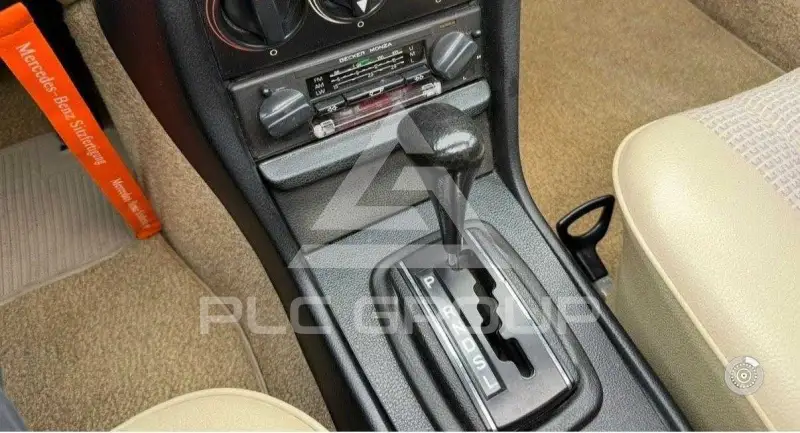 1978 Mercedes Benz 200
