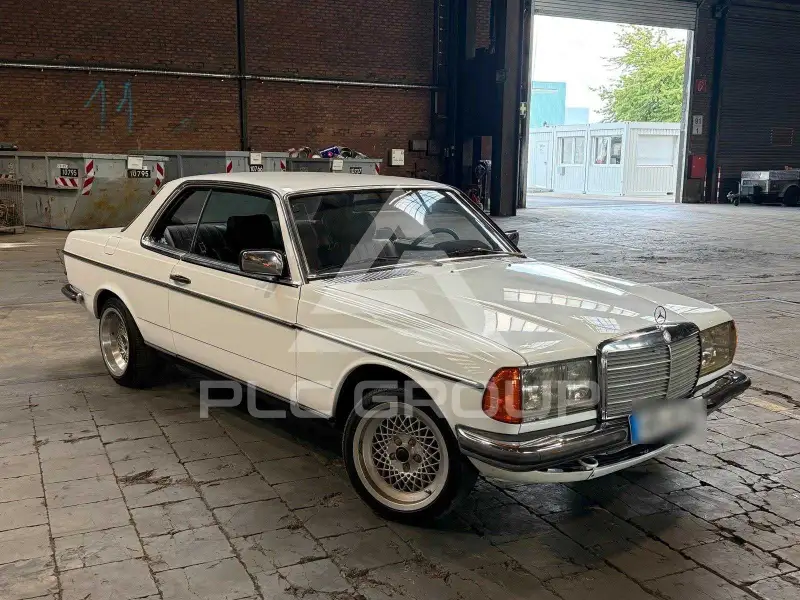 1979 Mercedes Benz 240