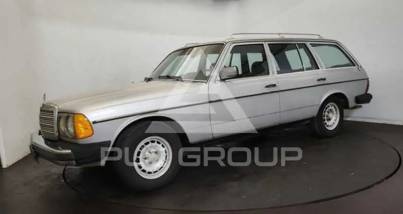 1980 Mercedes Benz E-Class