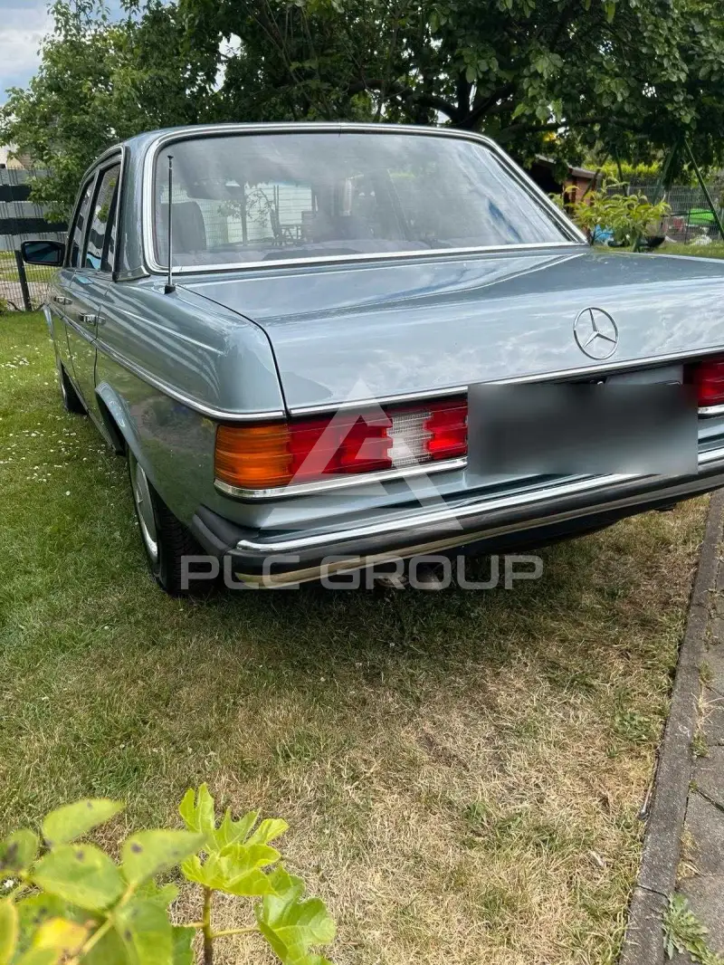 1981 Mercedes Benz 240