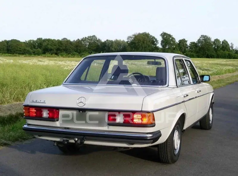 1981 Mercedes Benz 240