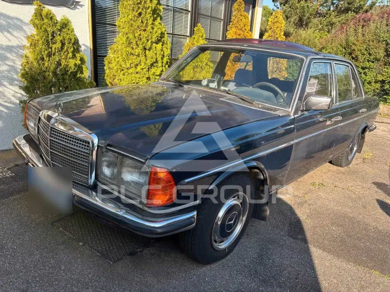 1981 Mercedes Benz 200