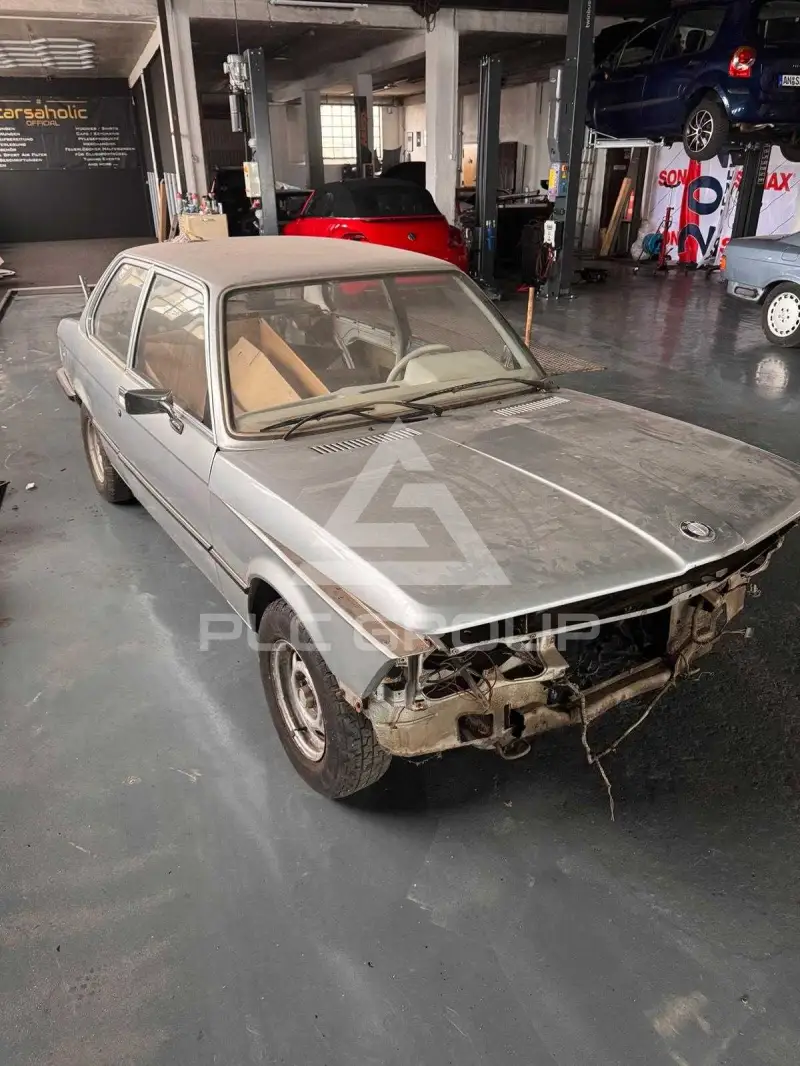 1982 BMW 330