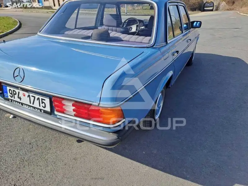 1982 Mercedes Benz 200