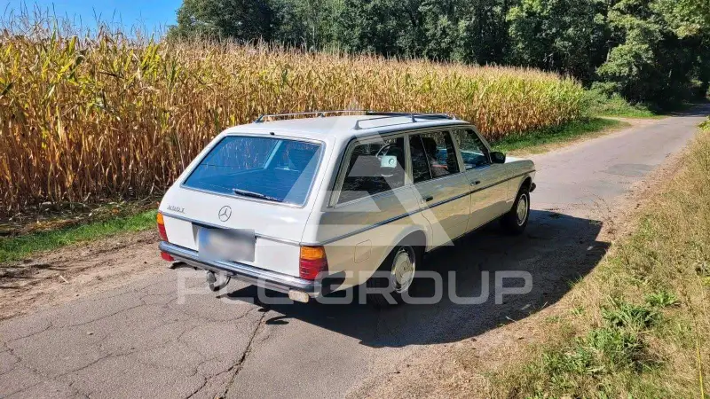 1983 Mercedes Benz 240