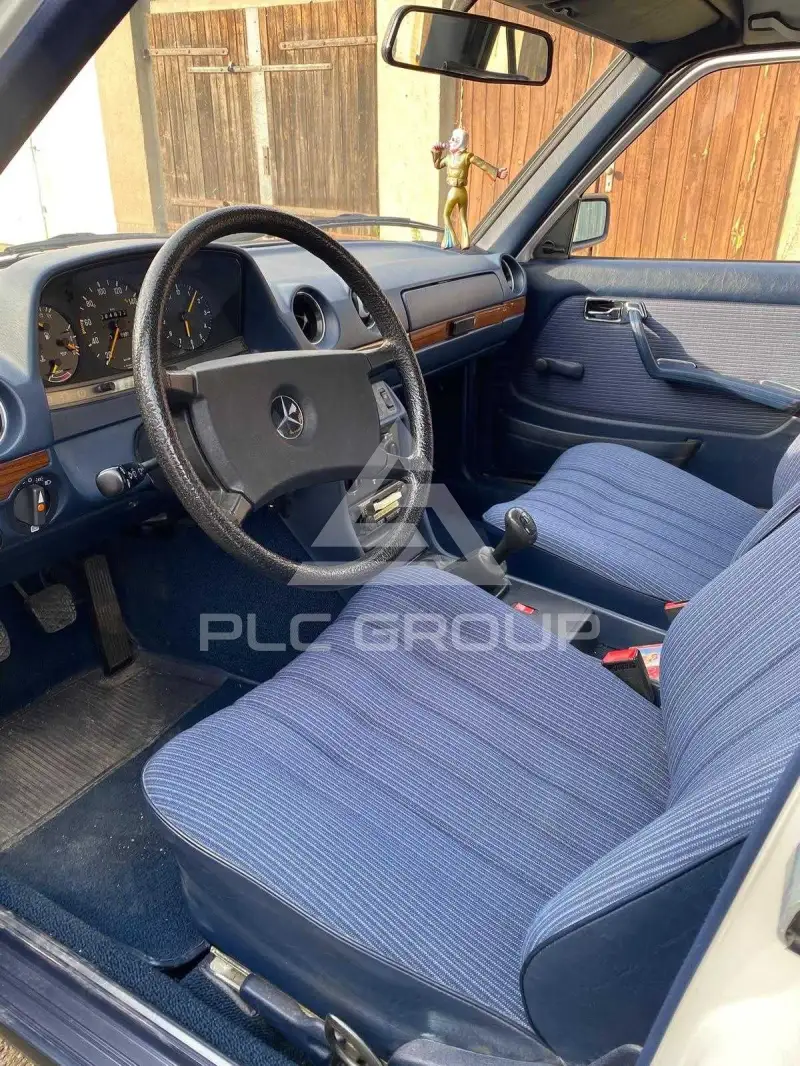 1983 Mercedes Benz 240