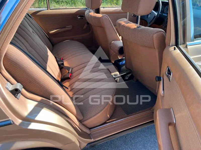 1983 Mercedes Benz 200