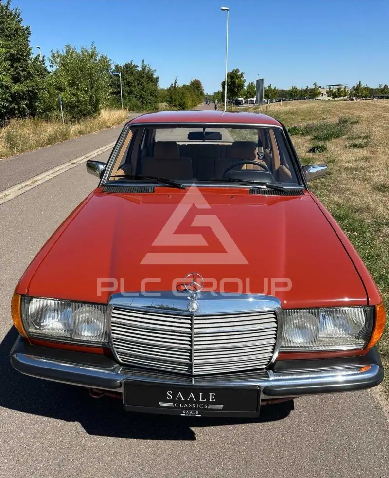 1984 Mercedes Benz 240