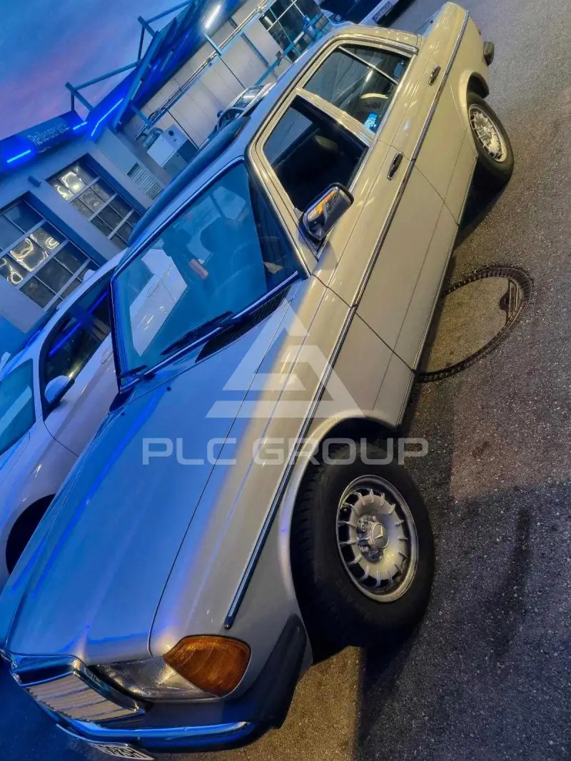 1984 Mercedes Benz 240