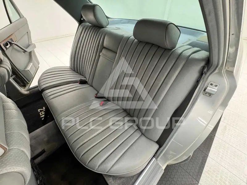 1984 Mercedes Benz 560
