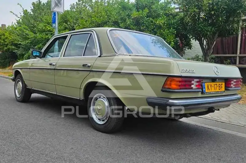 1984 Mercedes Benz 200