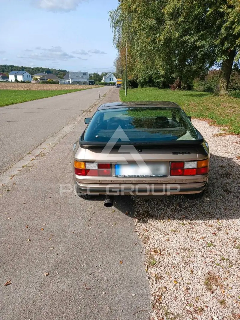 1985 Porsche 944