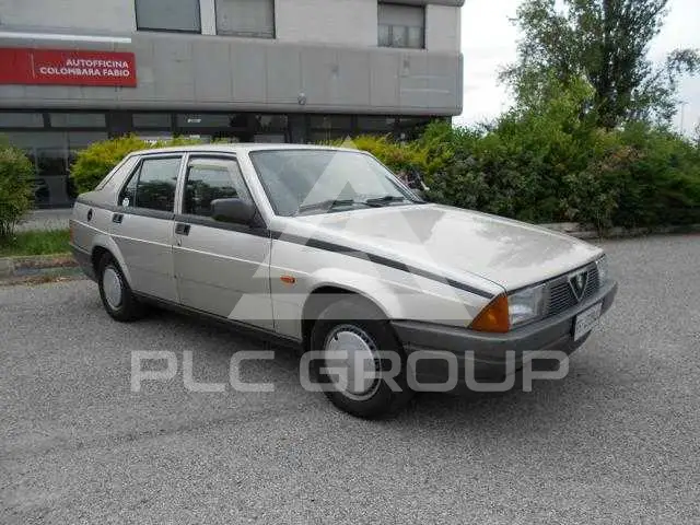 1988 Alfa Romeo 75