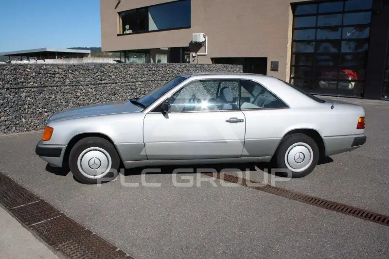 1988 Mercedes Benz E 300