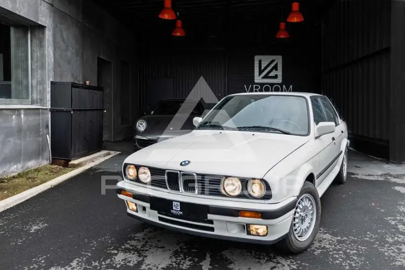 1989 BMW 330