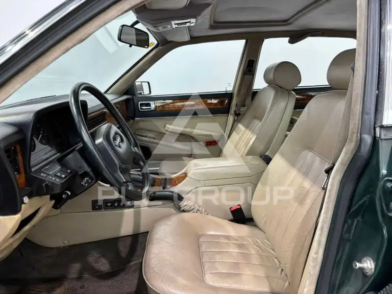 1989 Jaguar XJ